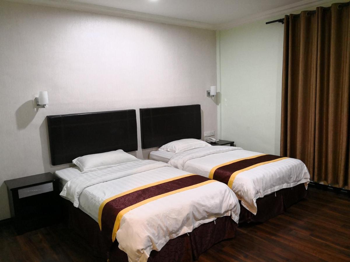 Han Palace Hotel Semporna Room photo